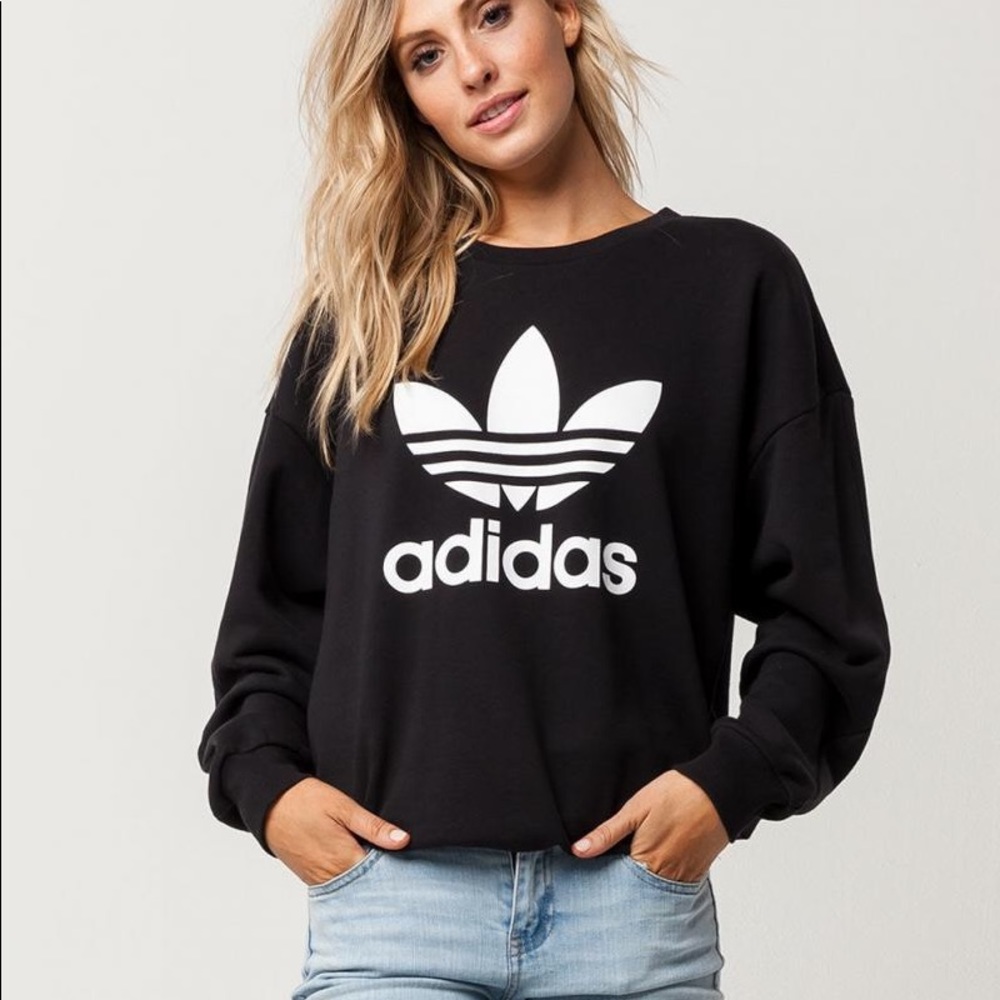 Women’s adidas sweatshirt